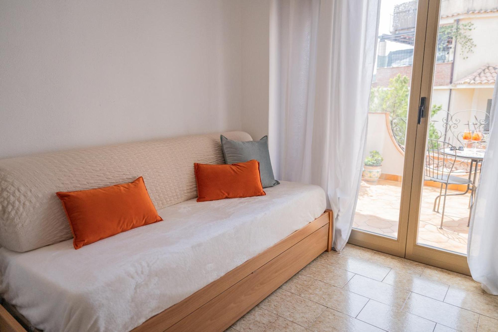 Casa Pertosa Panzió Taormina Szoba fotó