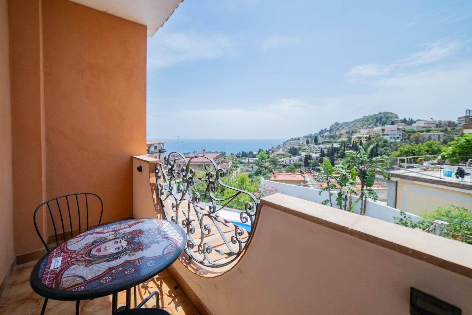Casa Pertosa Panzió Taormina Kültér fotó