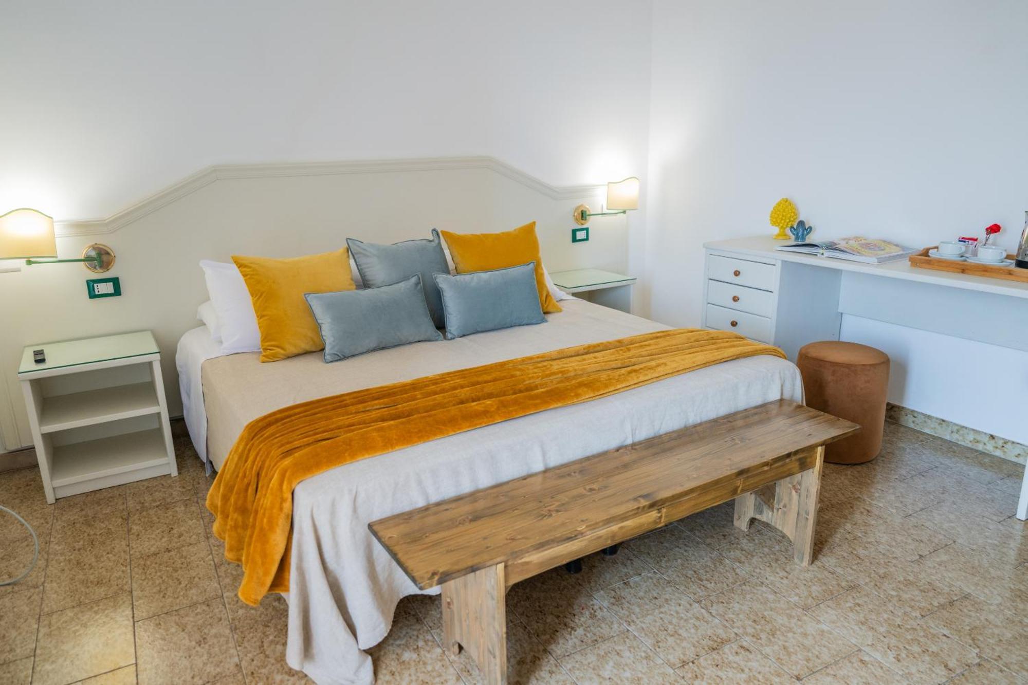 Casa Pertosa Panzió Taormina Szoba fotó