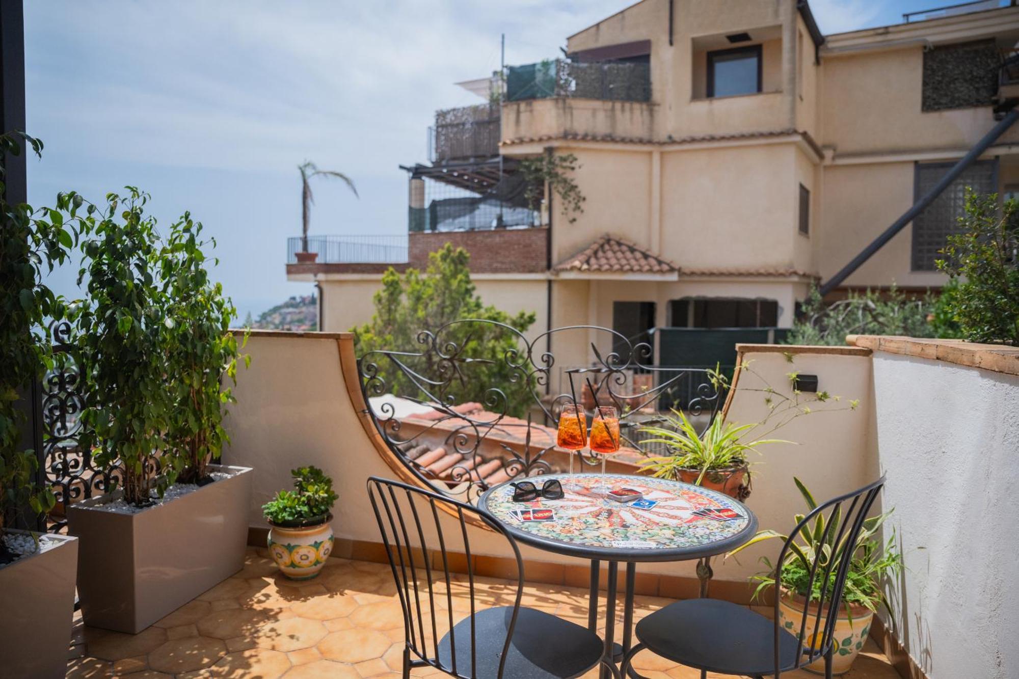 Casa Pertosa Panzió Taormina Kültér fotó